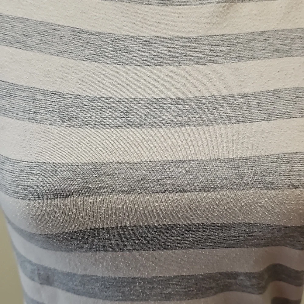 206. Lululemon Devotion long sleeve - Picture 3 of 8